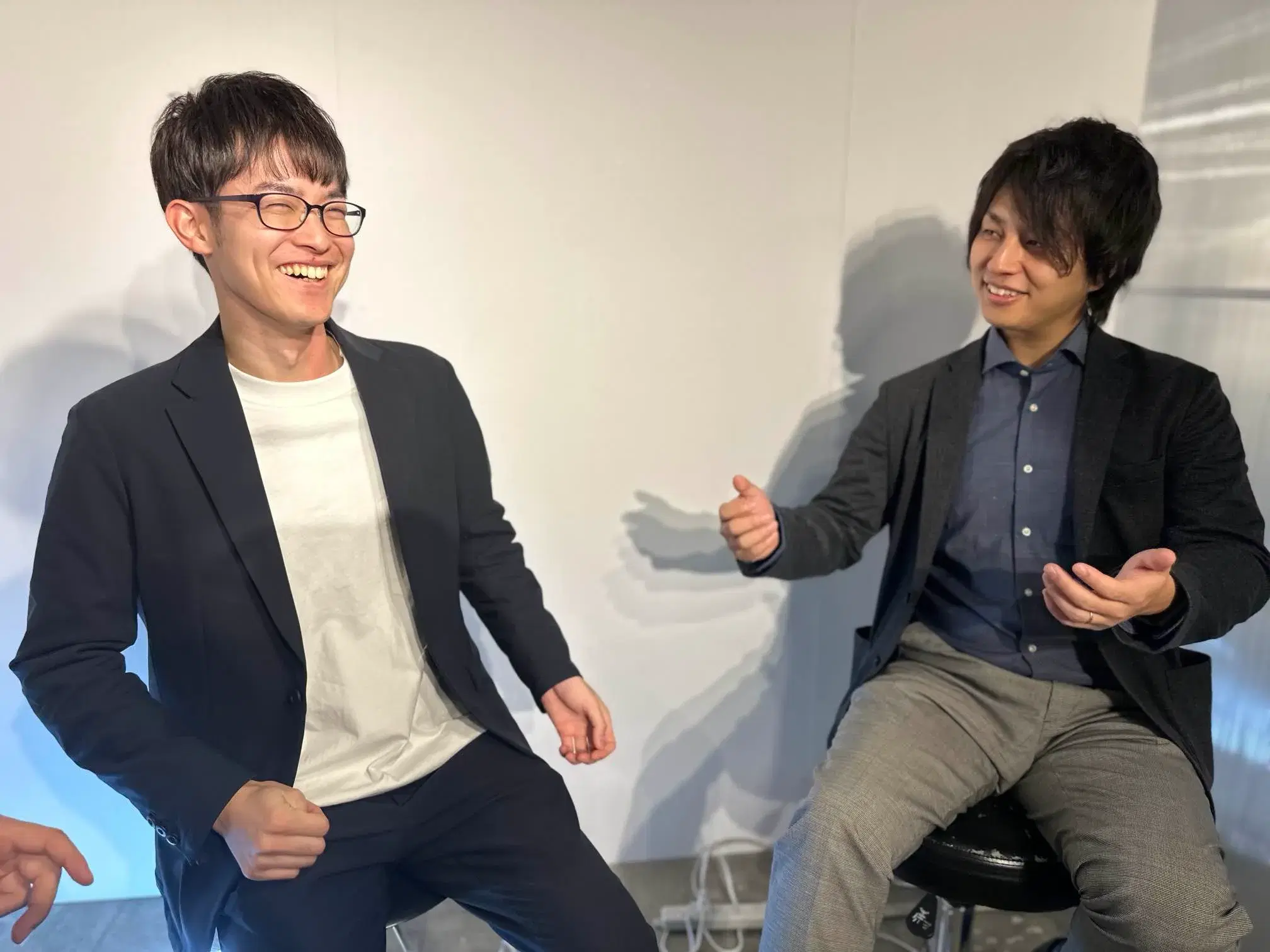 議論するメンバー